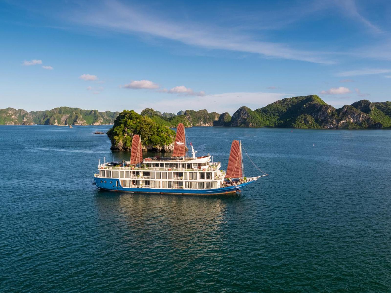 Hotel Halong Luxury Cruise à Hạ Long Extérieur photo